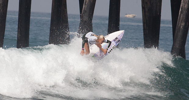 Final Day for SuperGirl Pro Surf 2014