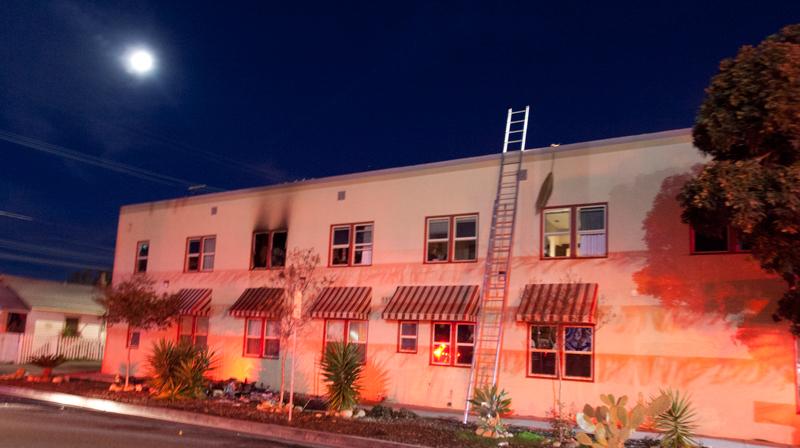 Two+Injured+in+Fire+at+Dolphin+Hotel+in+Oceanside