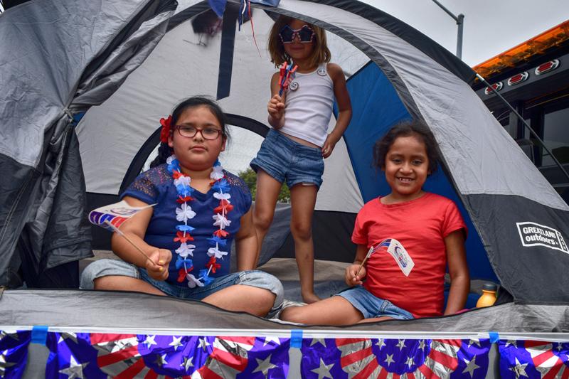 Snapshots from the 2017 Tri-City Medical Center-Oceanside Independence Parade