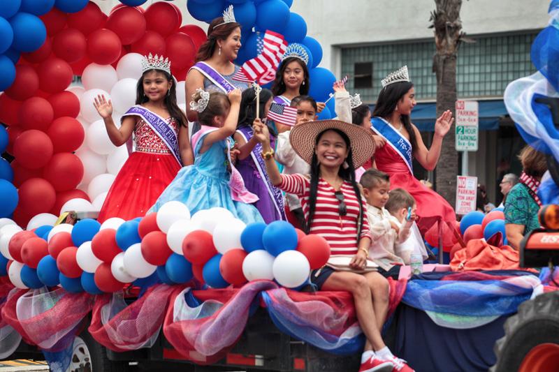 Snapshots from the 2017 Tri-City Medical Center-Oceanside Independence Parade