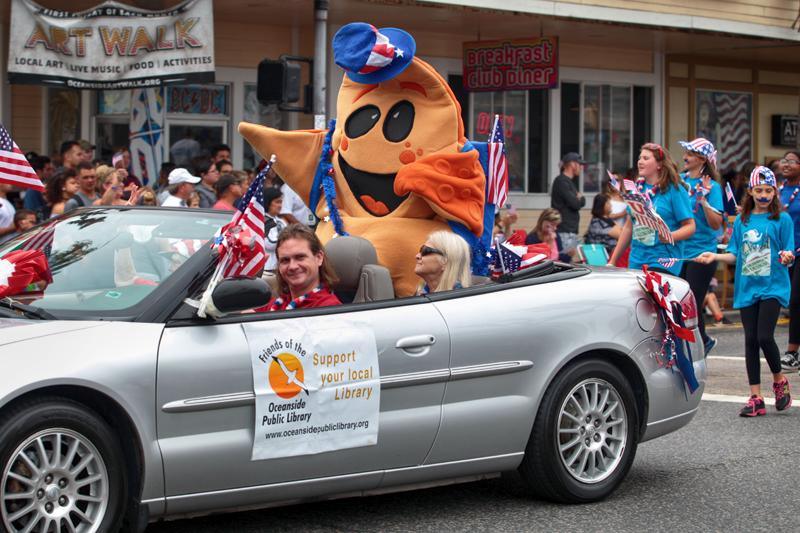 Snapshots from the 2017 Tri-City Medical Center-Oceanside Independence Parade