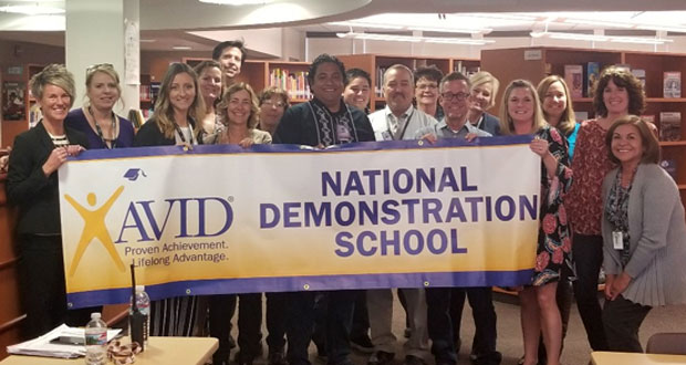 Chavez+Middle+School+staff+show+off+their+well+earned+banner.++%28Photo+courtesy%3A+OUSD%29