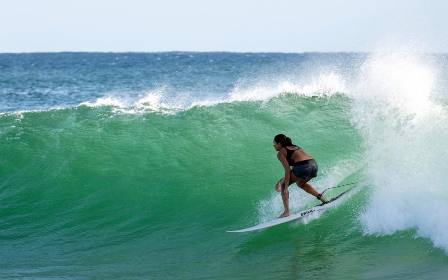 Encinitas surfer Alyssa Spencer claims second Super Girl cape